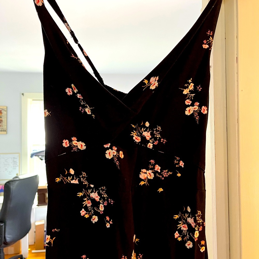 Large Abercrombie & Fitch maxi dress with leg slit.